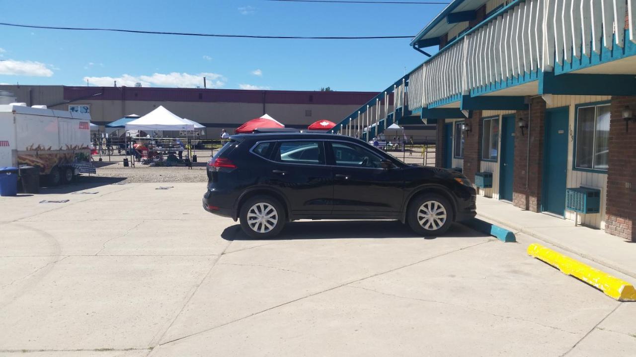 Ranchland Inn Nanton المظهر الخارجي الصورة