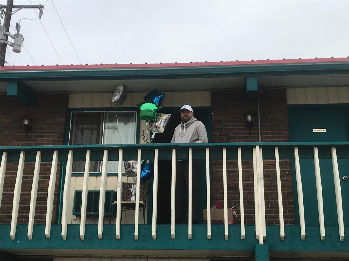 Ranchland Inn Nanton المظهر الخارجي الصورة