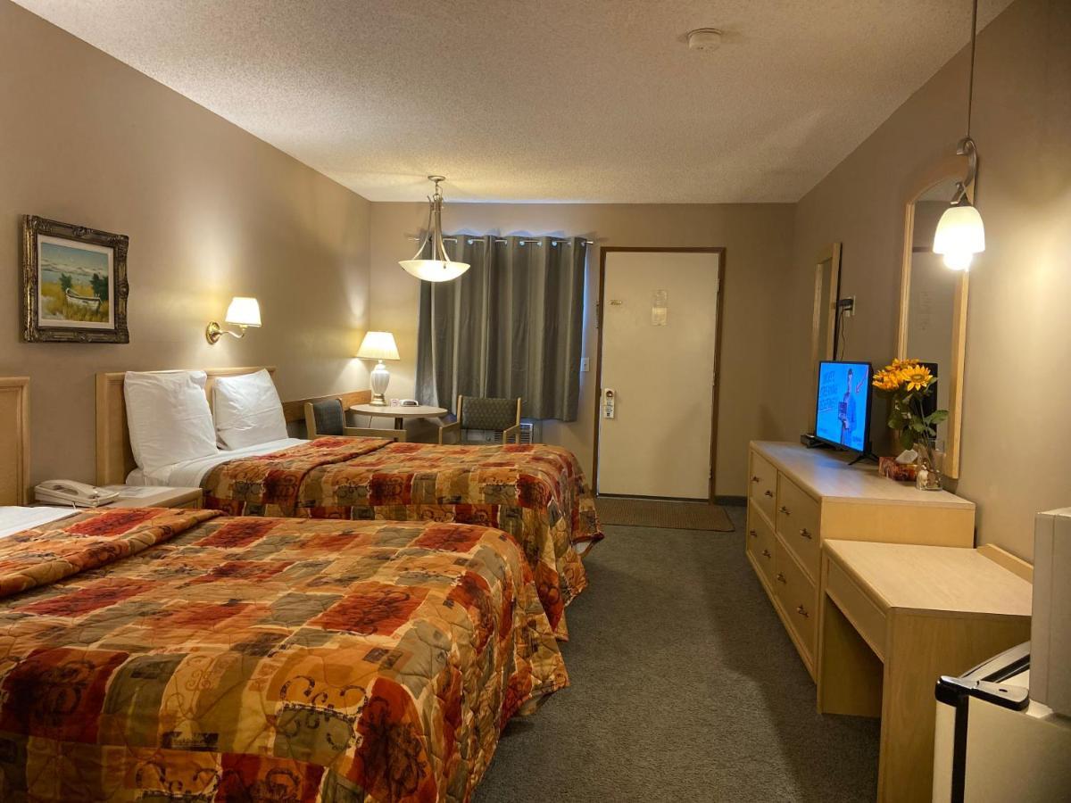 Ranchland Inn Nanton المظهر الخارجي الصورة