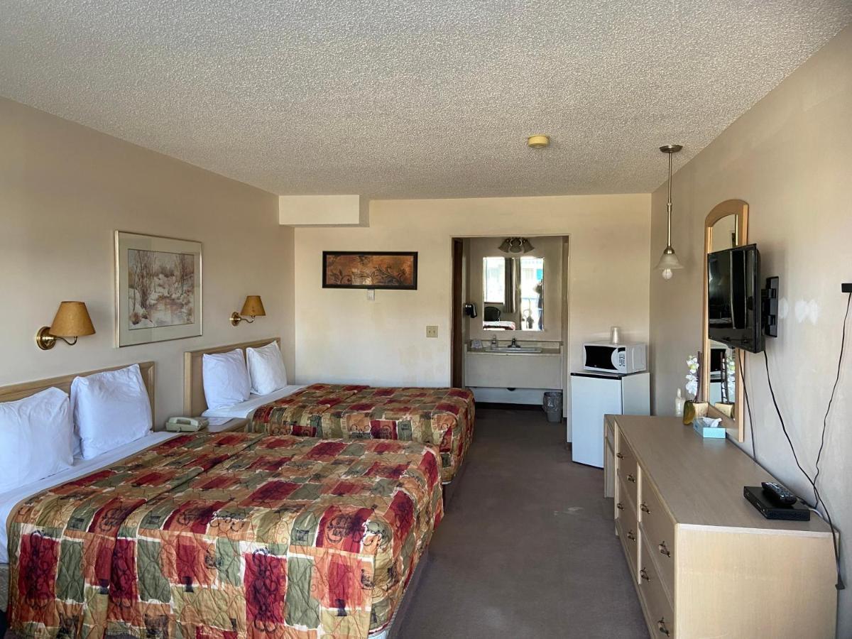 Ranchland Inn Nanton المظهر الخارجي الصورة