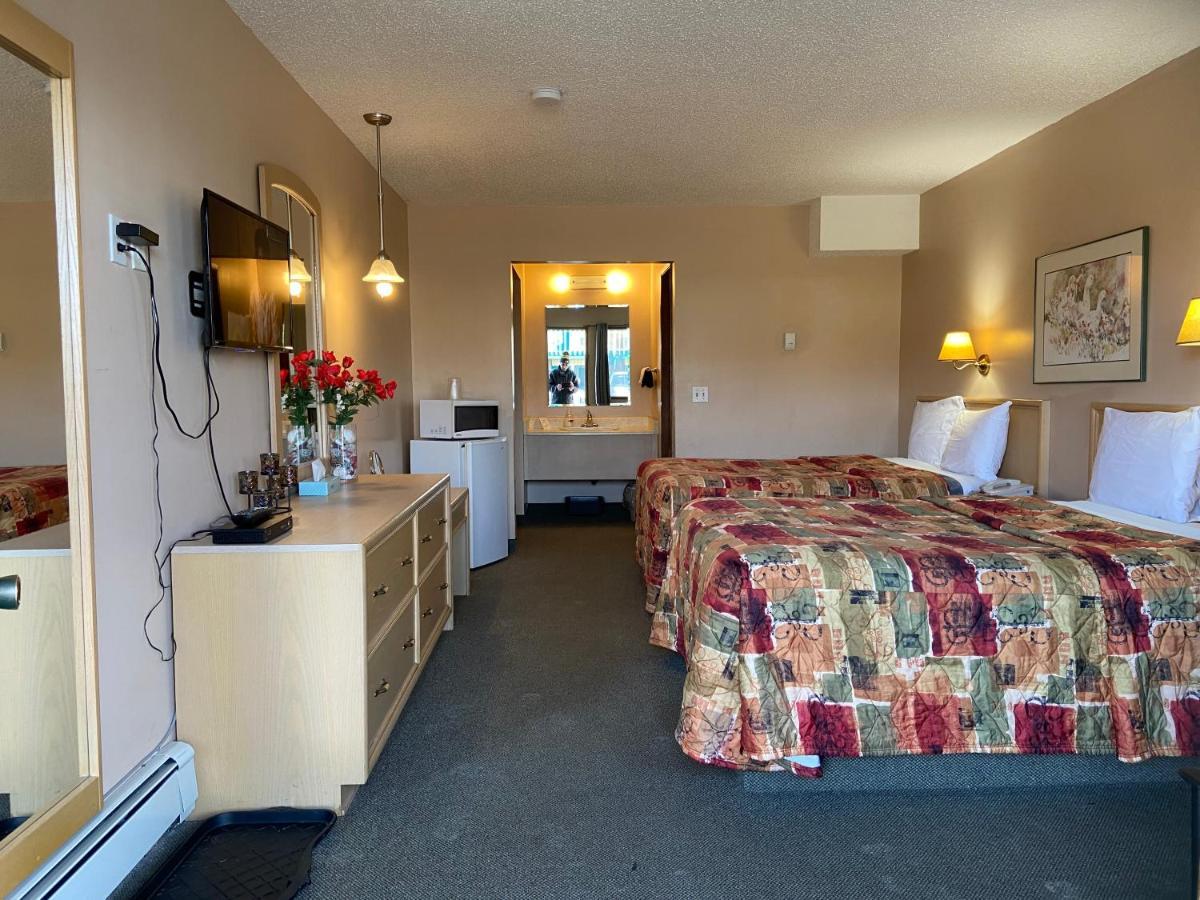 Ranchland Inn Nanton المظهر الخارجي الصورة
