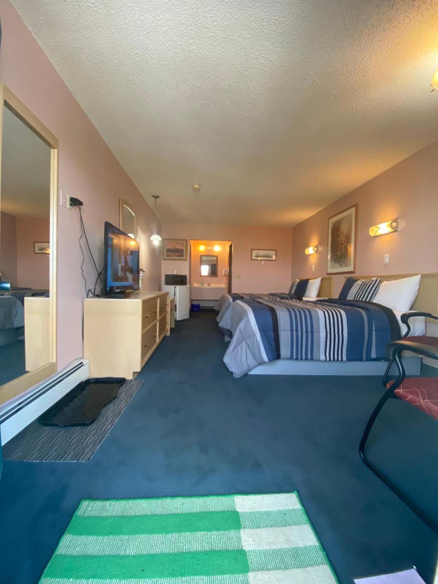Ranchland Inn Nanton المظهر الخارجي الصورة